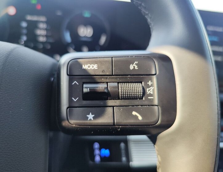 Hyundai Santa Fe SUV / Terénní 1,6 l 158 kw