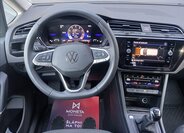 Volkswagen Touran 13