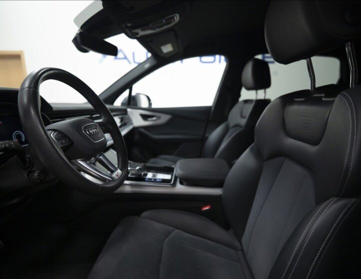 Audi Q7 SUV / Terénní 3,0 l 210 kw