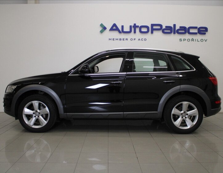 Audi Q5 SUV 2,0 l 140 kw