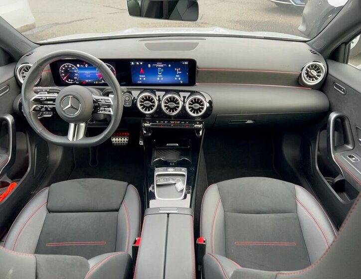 Mercedes-Benz Třídy A Hatchback 2,0 l 110 kw