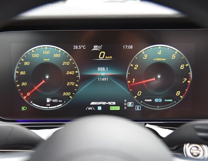 Mercedes-Benz CLS Sedan 3,0 l 320 kw