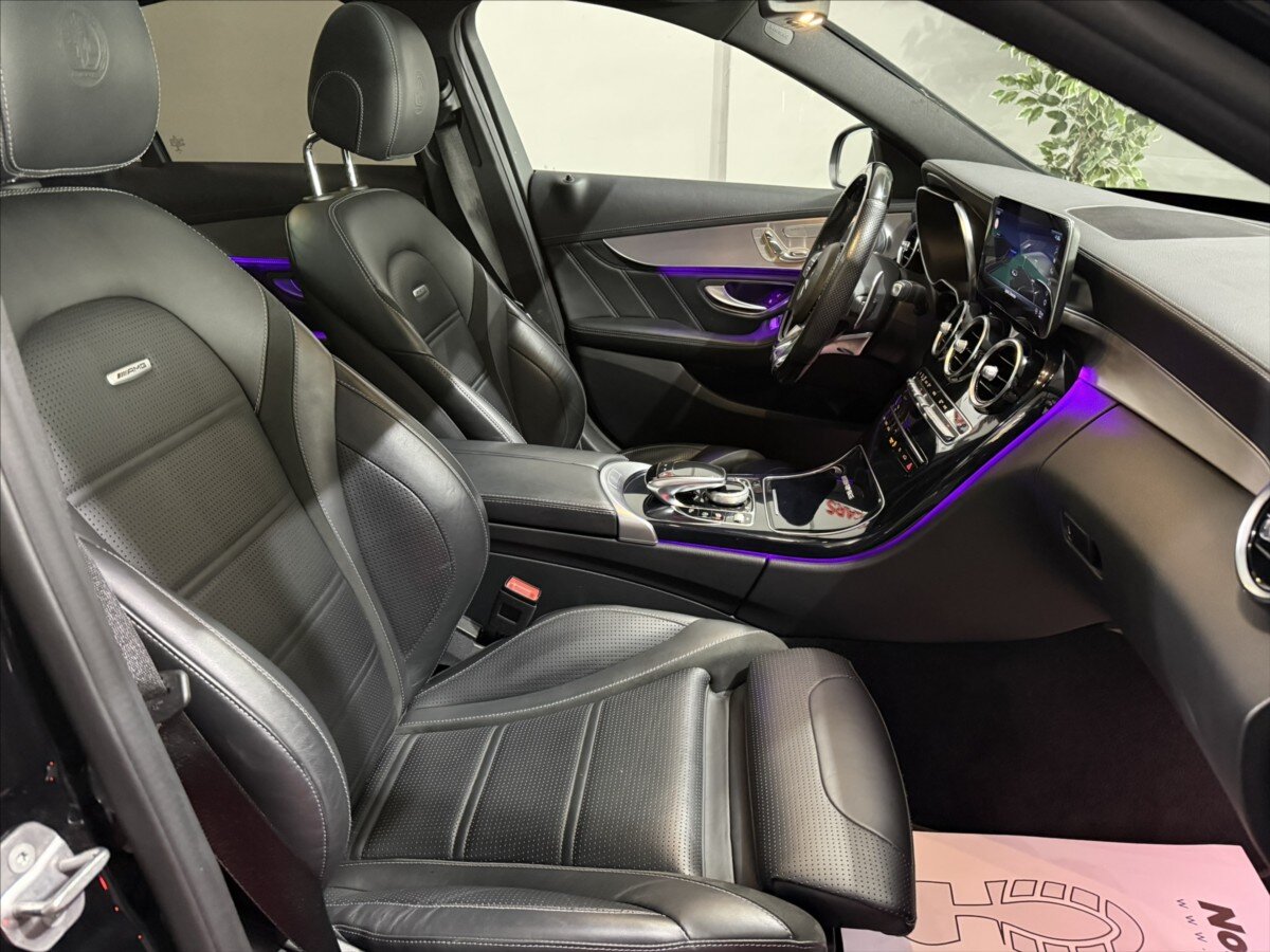 Mercedes-Benz Třídy C Sedan 4,0 l 375 kw