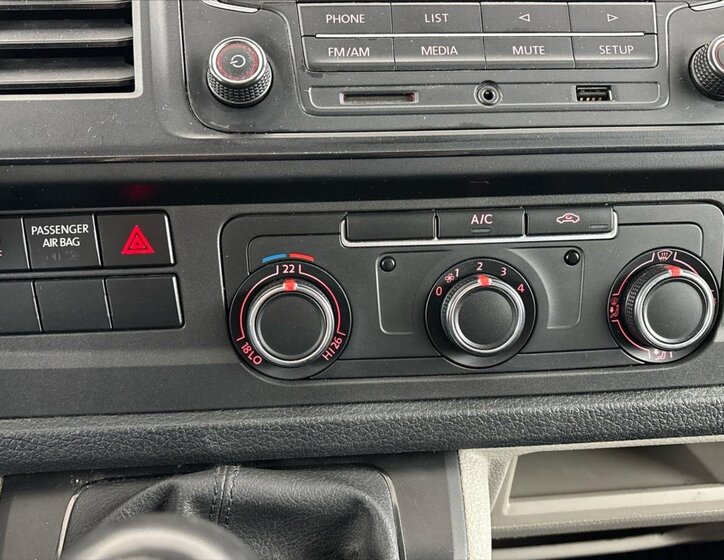 Volkswagen Transporter Kombi 2,0 l 110 kw