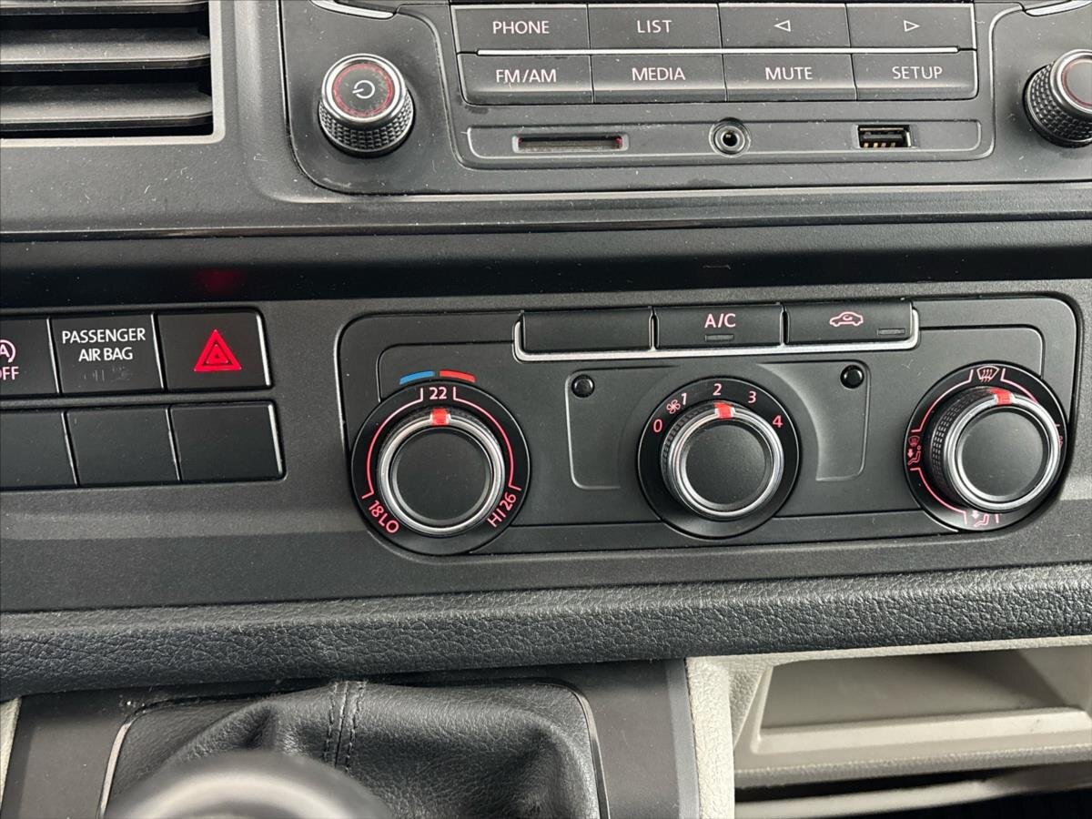 Volkswagen Transporter Kombi 2,0 l 110 kw