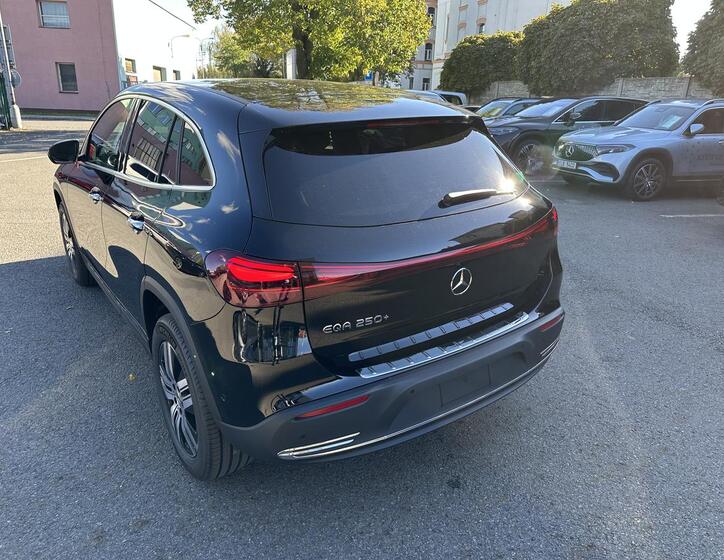 Mercedes-Benz EQA 4