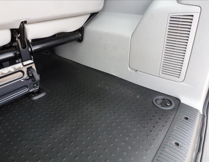 Volkswagen Transporter 22