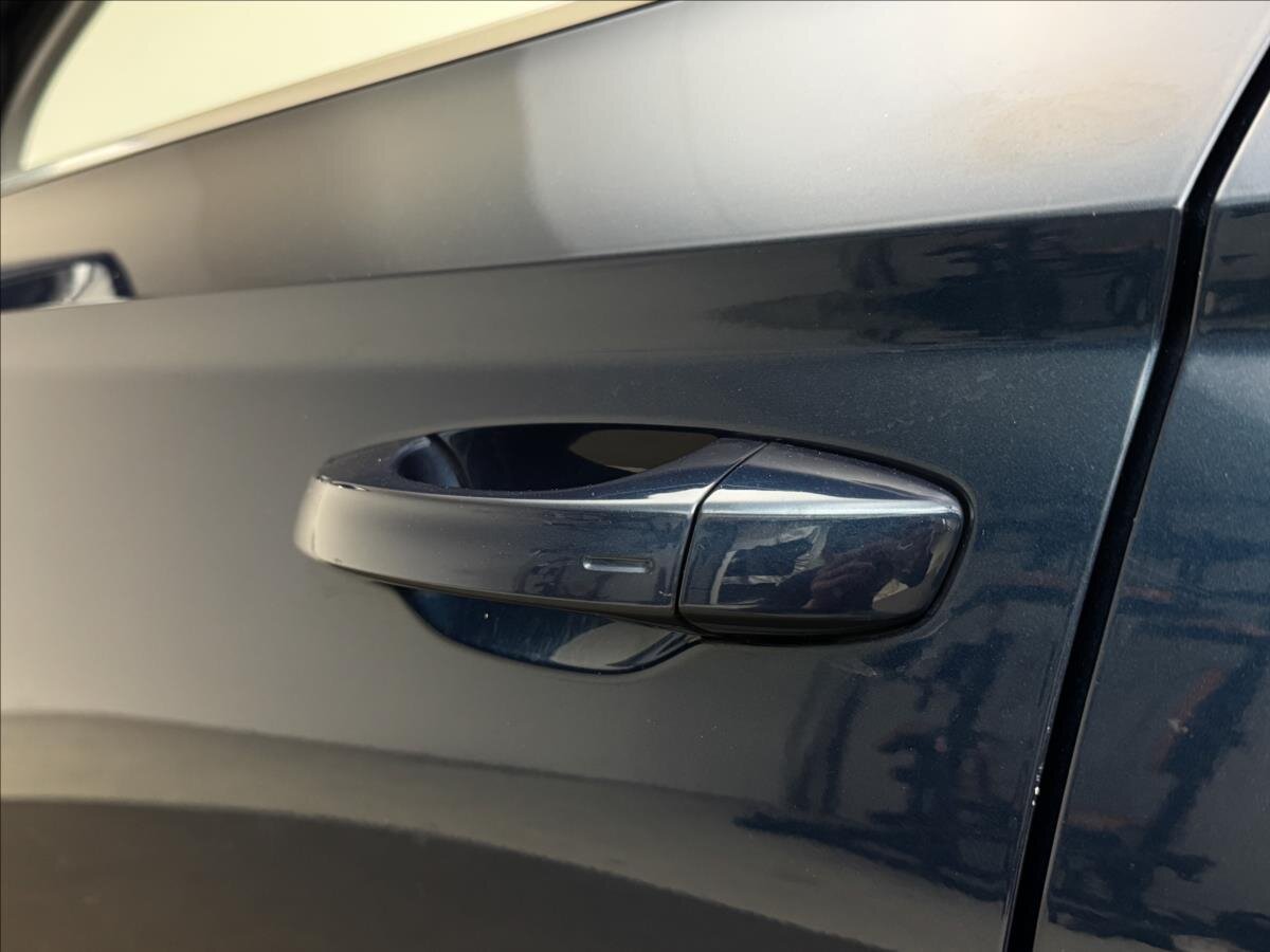 Škoda Karoq SUV / Terénní 1,5 l 110 kw