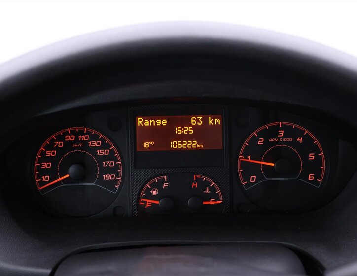 Opel Movano Ostatní 2,2 l 103 kw