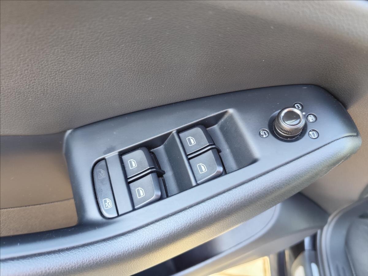 Audi Q5 Kombi 3,0 l 176 kw