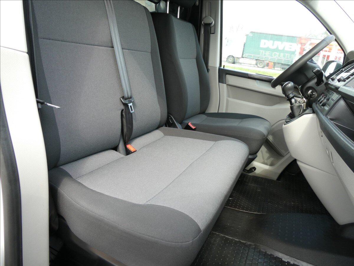 Volkswagen Transporter Skříň 2,0 l 75 kw