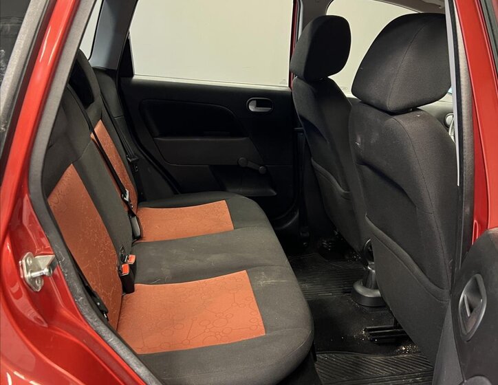 Ford Fiesta Hatchback 1,3 l 51 kw