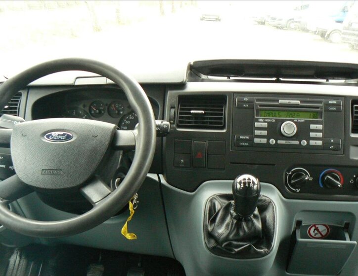 Ford Transit Valník 2,2 l 63 kw