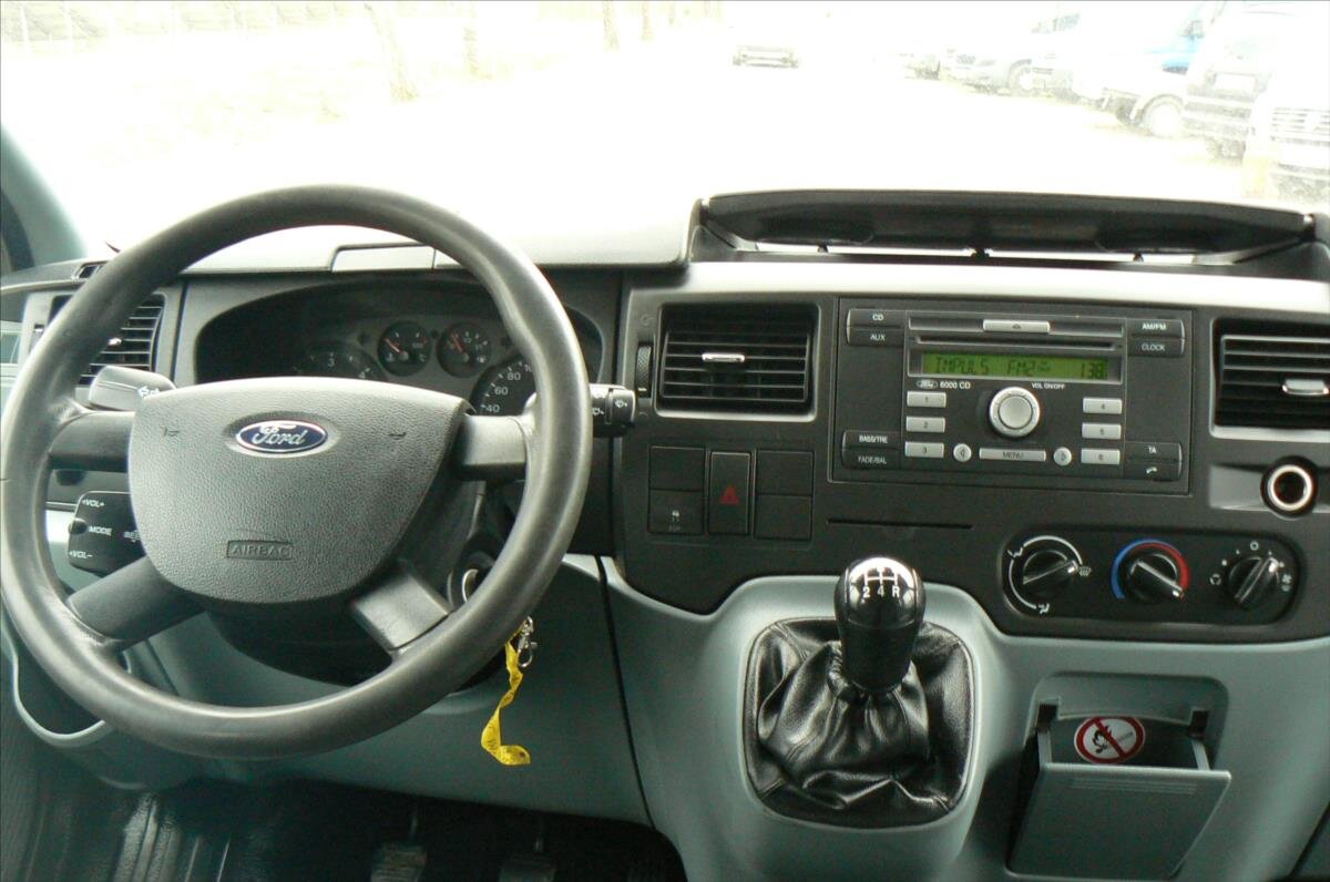 Ford Transit Valník 2,2 l 63 kw