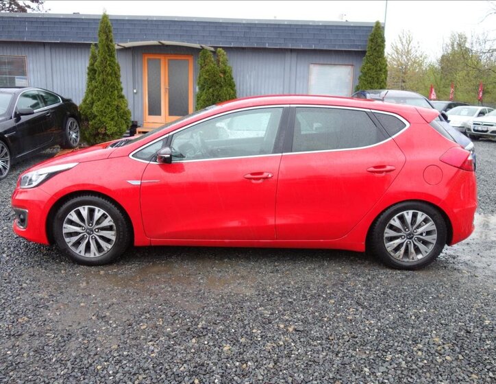 KIA Ceed Hatchback 1,6 l 99 kw