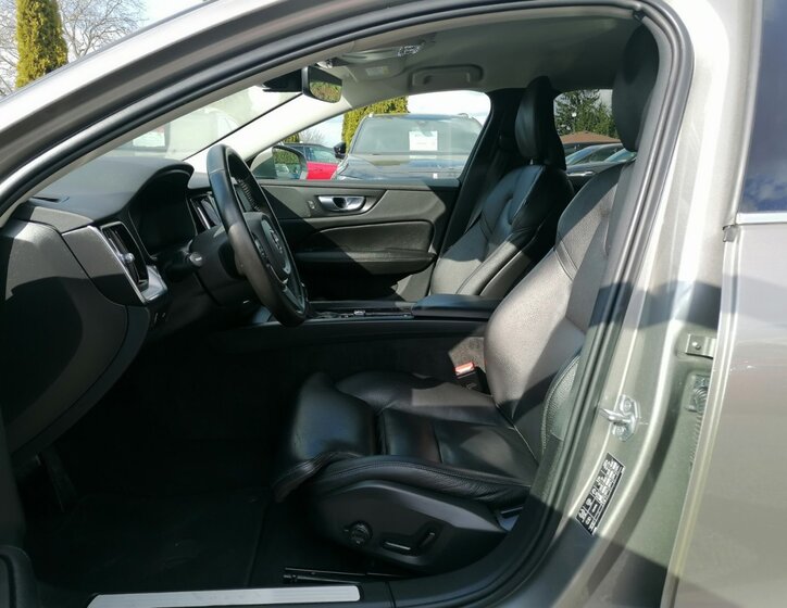 Volvo V60 Kombi 2,0 l 110 kw