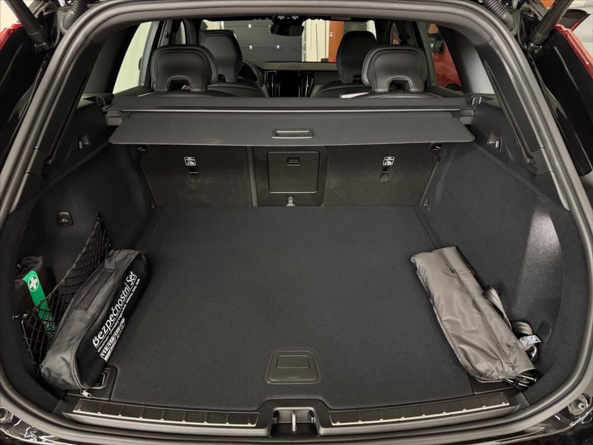Volvo XC60 SUV / Terénní 2,0 l 184 kw