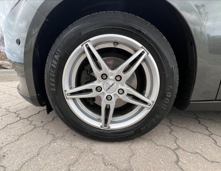 Ford Focus Kombi 999,0 92 kw