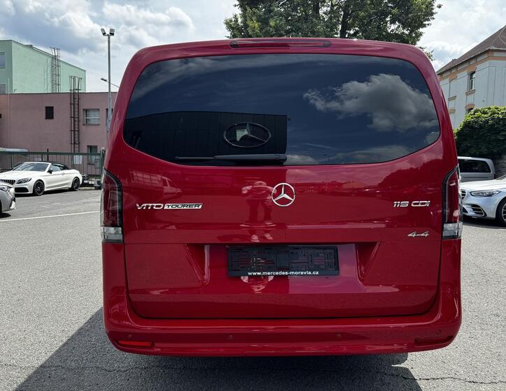 Mercedes-Benz Vito 4