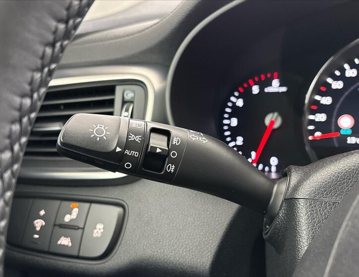 KIA Sorento SUV / Terénní 2,2 l 147 kw