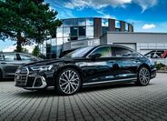 Audi A8 28