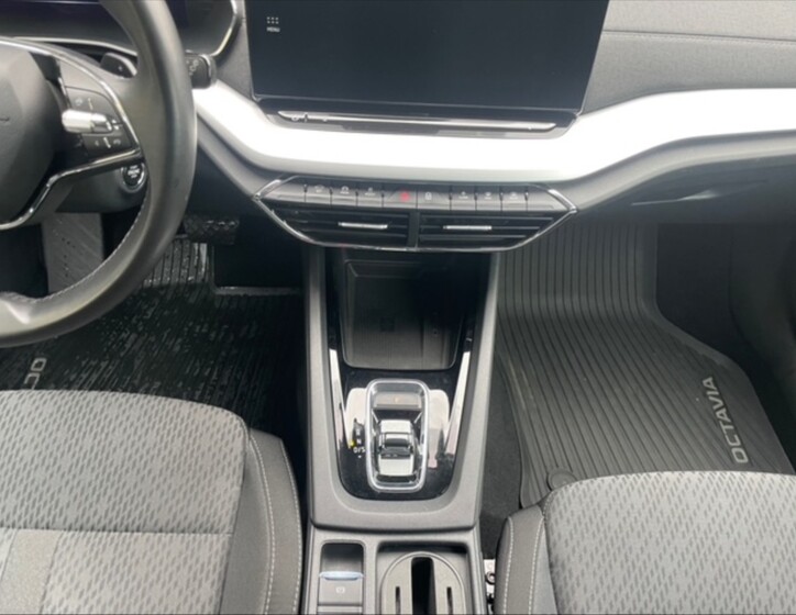Škoda Octavia 10
