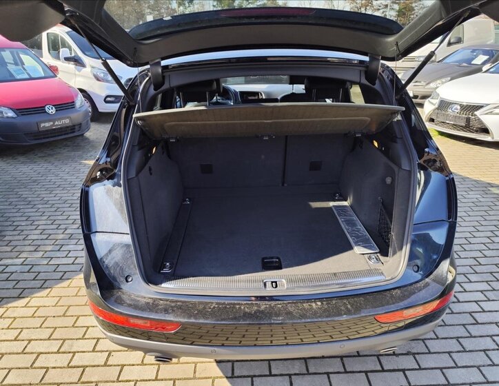 Audi Q5 Kombi 3,0 l 176 kw