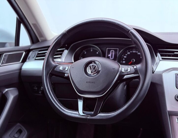 Volkswagen Passat Kombi 2,0 l 110 kw