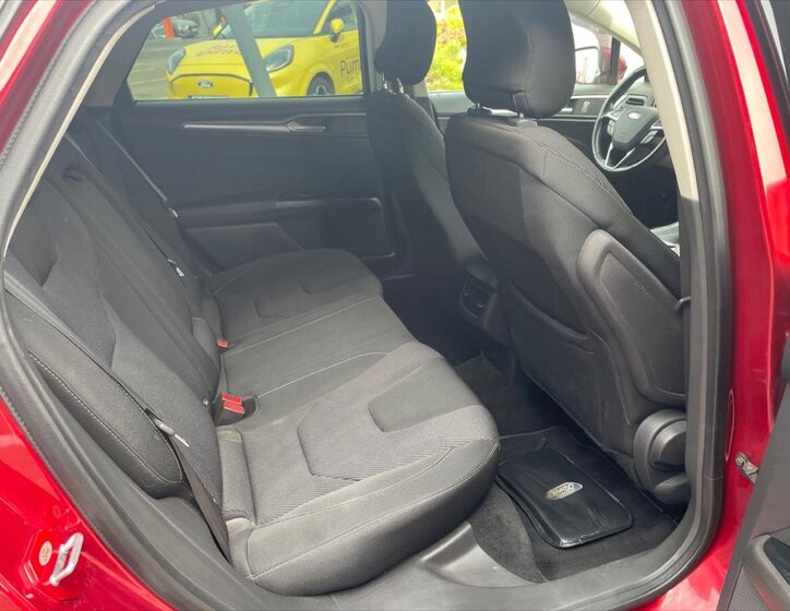 Ford Mondeo Hatchback 1,5 l 118 kw