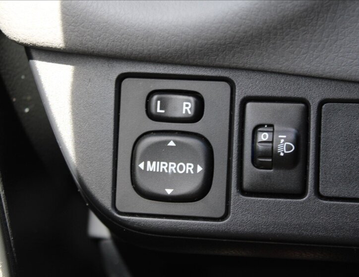 Toyota Yaris Hatchback 1,3 l 73 kw