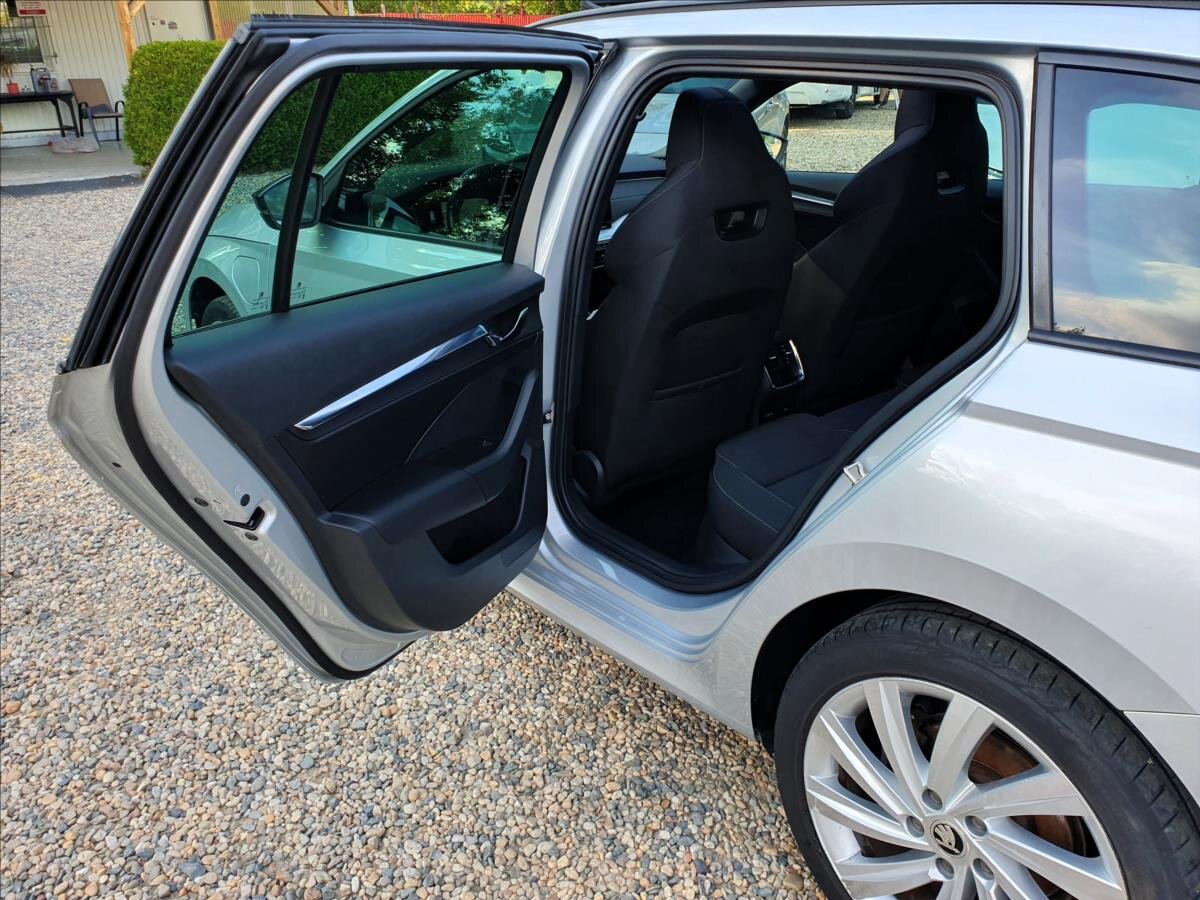 Škoda Octavia Kombi 1,4 l 150 kw