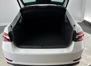 Škoda Superb Sedan / Limuzína 1,4 l 160 kw