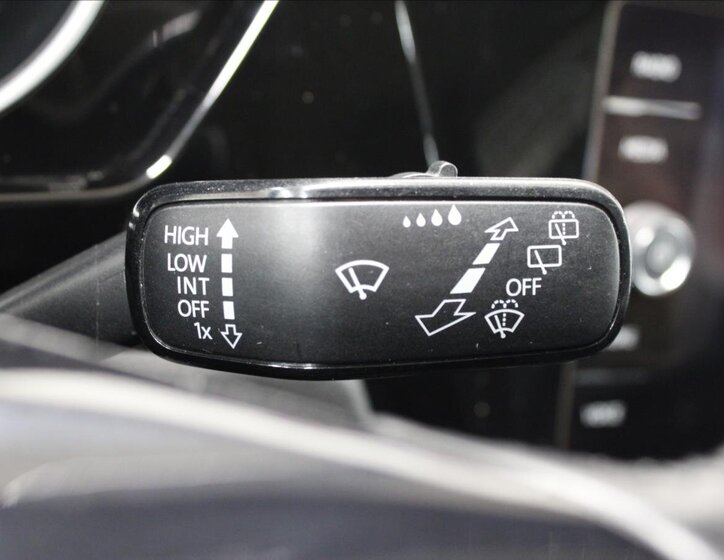 Volkswagen Touran SUV / Terénní 1,4 l 110 kw