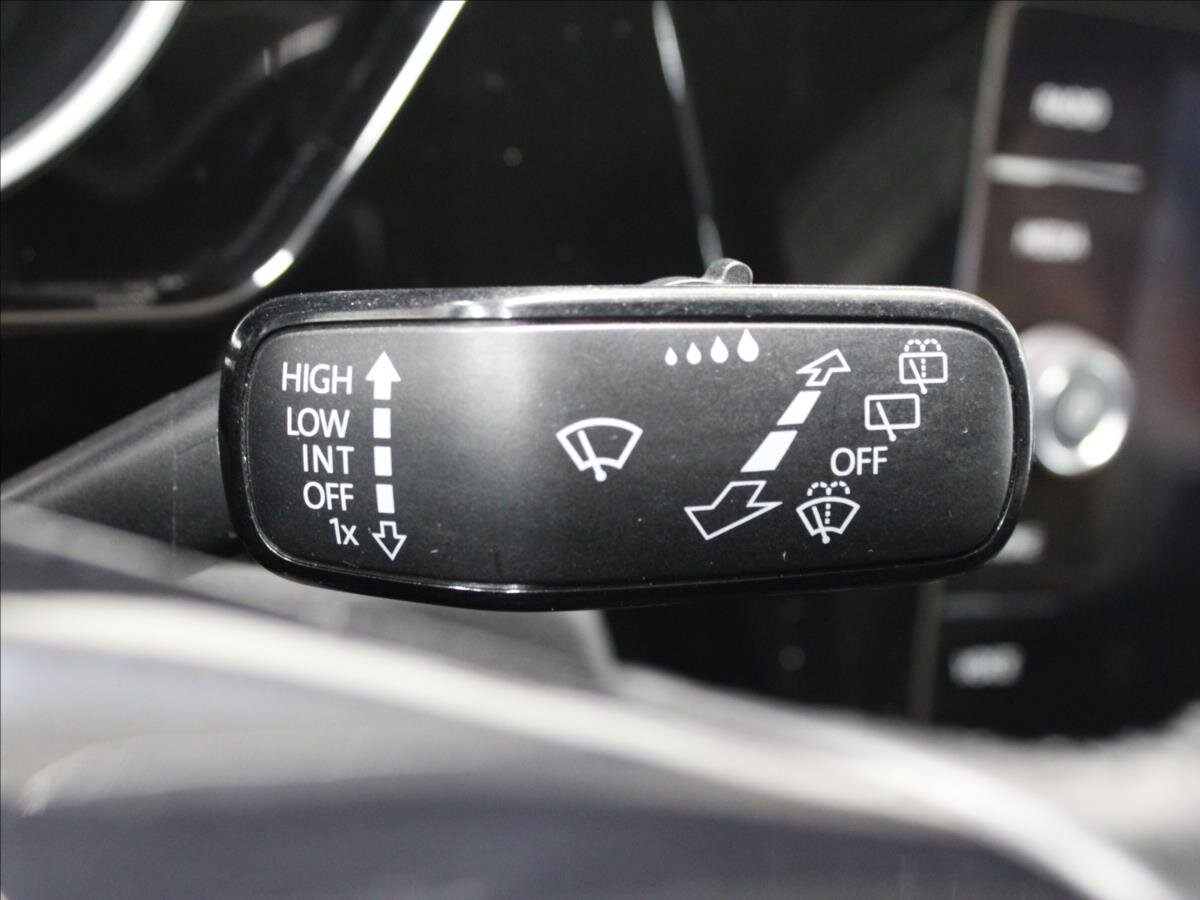 Volkswagen Touran SUV / Terénní 1,4 l 110 kw