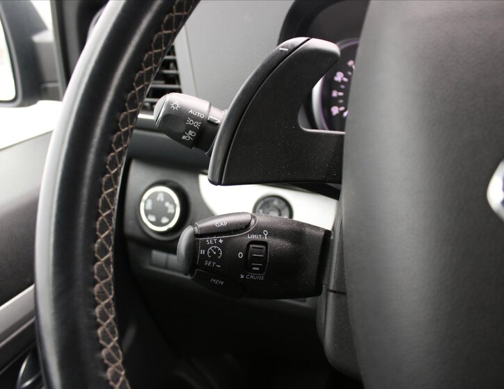 Citroën SpaceTourer MPV 2,0 l 130 kw