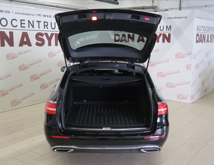 Mercedes-Benz Třídy E Kombi 2,0 l 143 kw