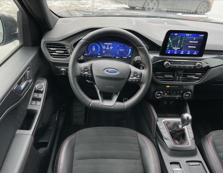 Ford Kuga SUV 1,5 l 88 kw