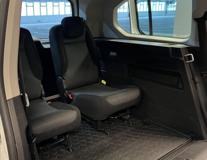 Toyota ProAce City Verso MPV 1,2 l 96 kw