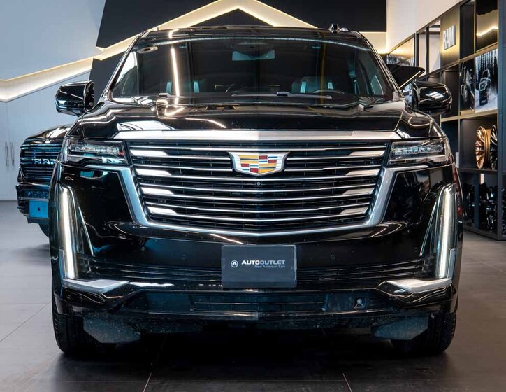 Cadillac Escalade SUV / Terénní 6,2 l 313 kw