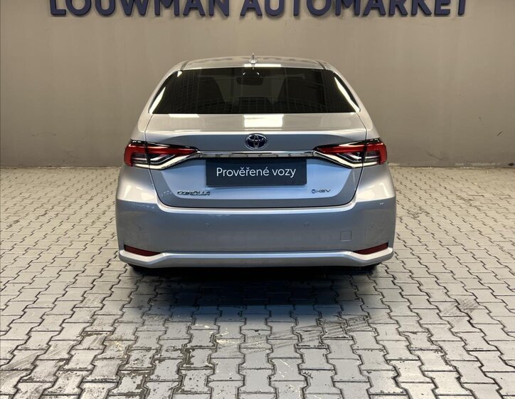 Toyota Corolla Sedan / Limuzína 1,8 l 72 kw