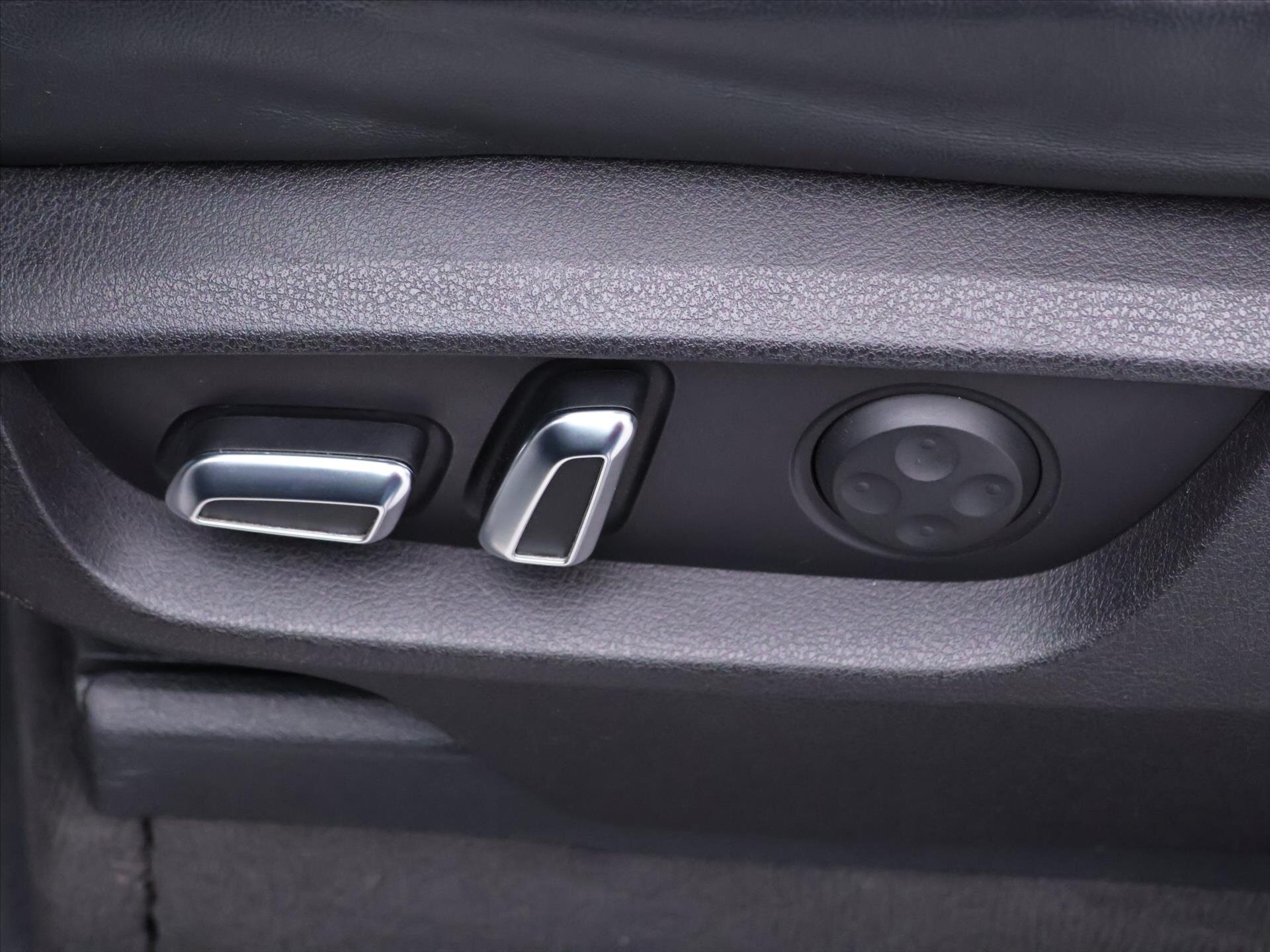 Audi Q7 SUV / Terénní 3,0 l 176 kw