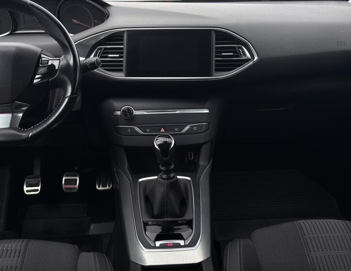 Peugeot 308 Kombi 1,2 l 96 kw