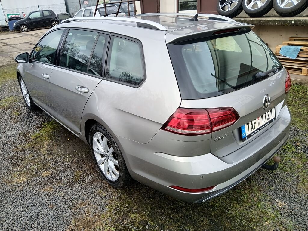 Volkswagen Golf Kombi 1,5 l 110 kw