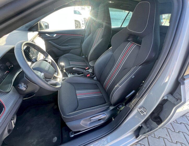 Škoda Scala Hatchback 1,0 l 85 kw