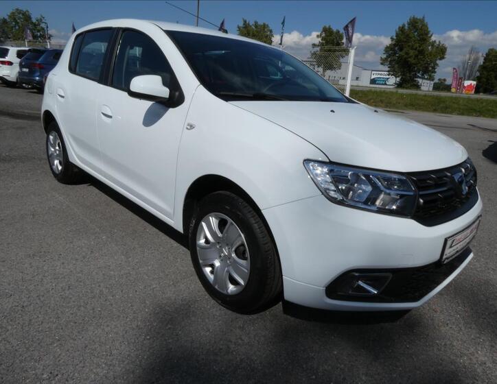 Dacia Sandero 1