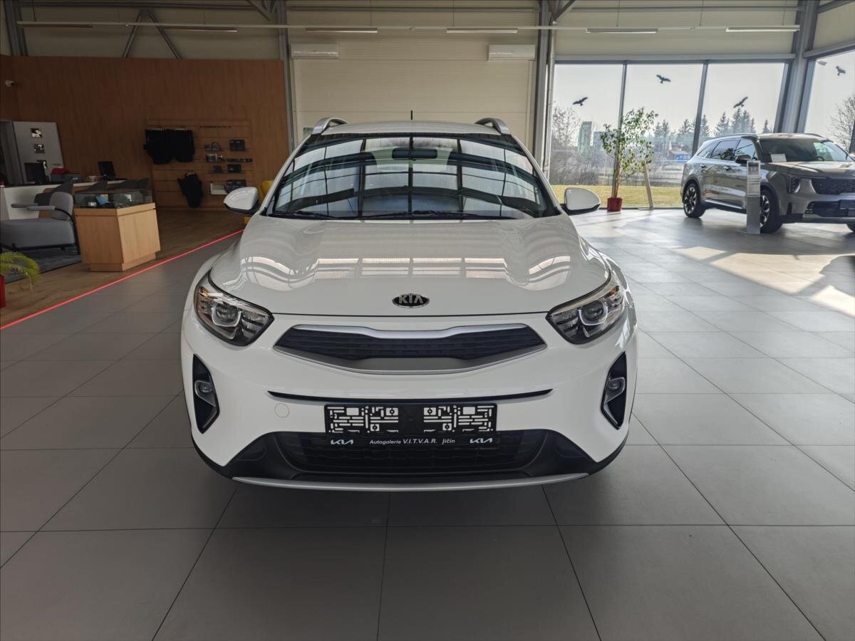 KIA Stonic CUV / Crossover 1,2 l 61 kw