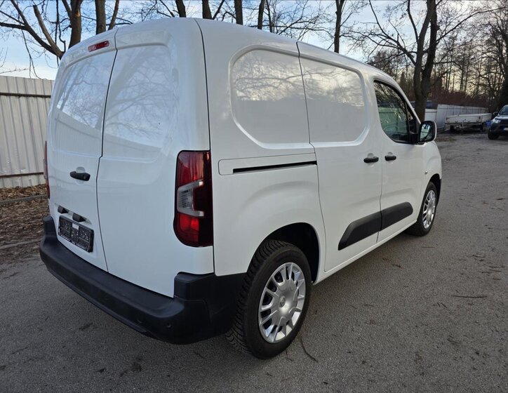 Opel Combo Skříň 1,5 l 75 kw
