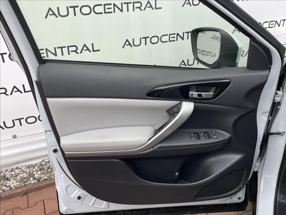Mitsubishi Eclipse Cross SUV 2,4 l 130 kw