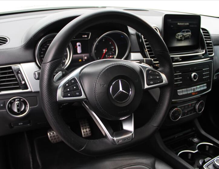 Mercedes-Benz GLS 18