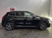 Mercedes-Benz GLA 10